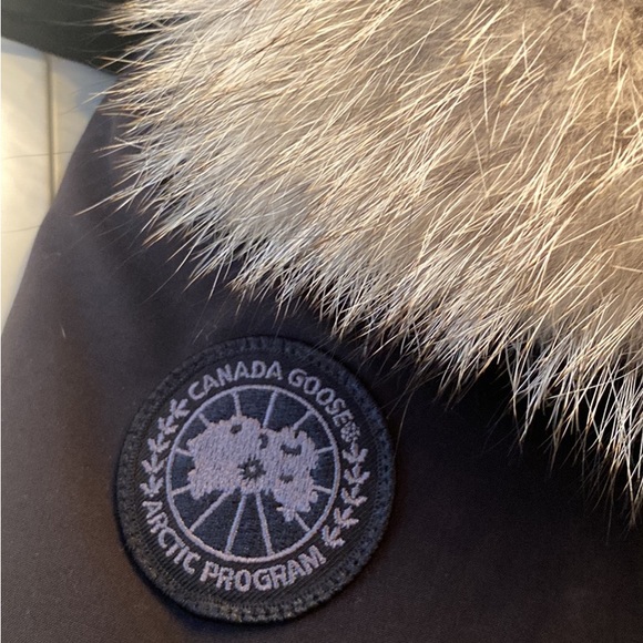 Canada Goose Lorette Parka small - Picture 1 of 6